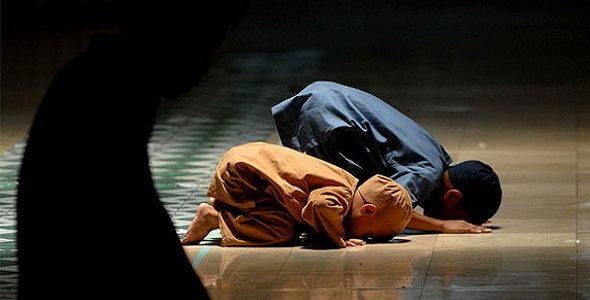 At What Age Should I Help My Child Establish Prayer?