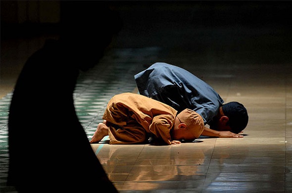 At What Age Should I Help My Child Establish Prayer?